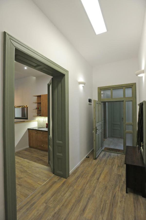 דברצן M37 Apartman מראה חיצוני תמונה