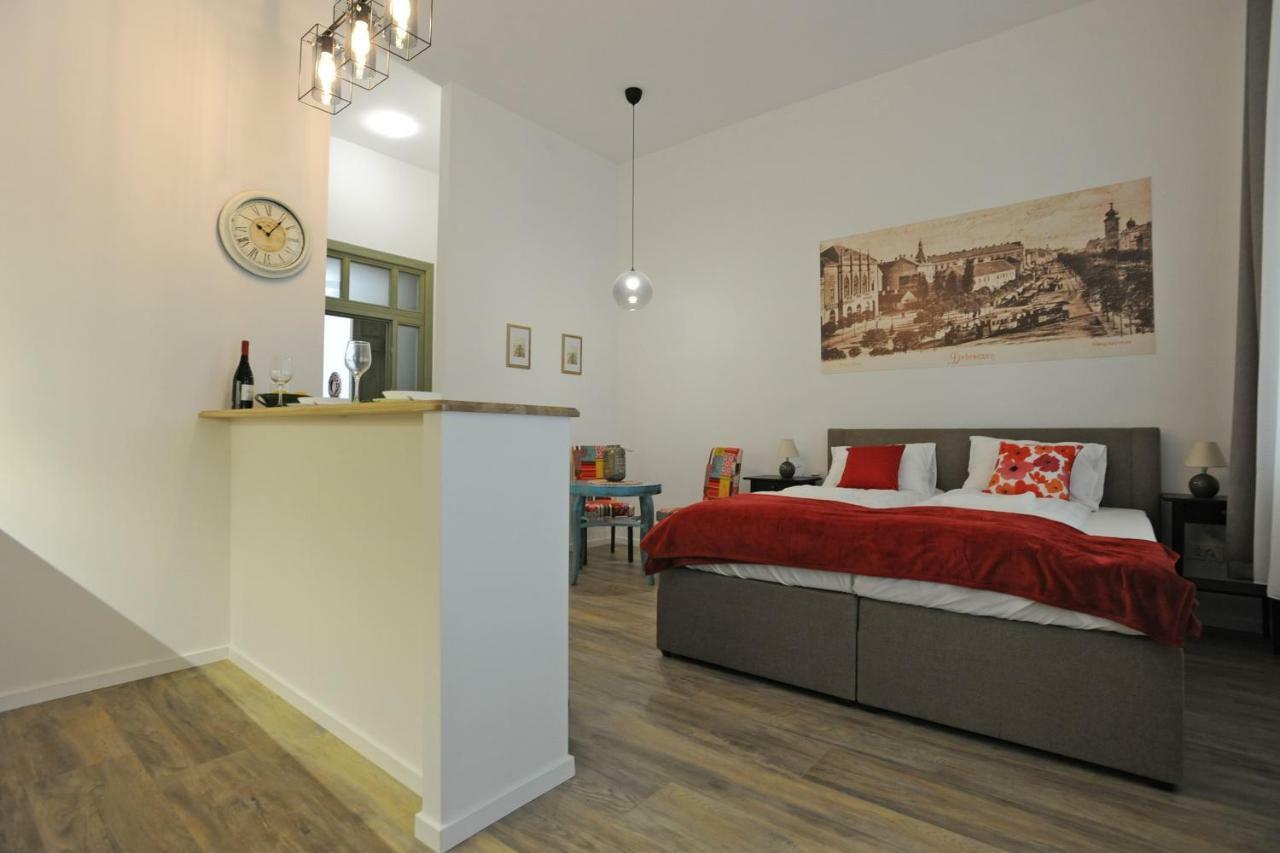 דברצן M37 Apartman מראה חיצוני תמונה