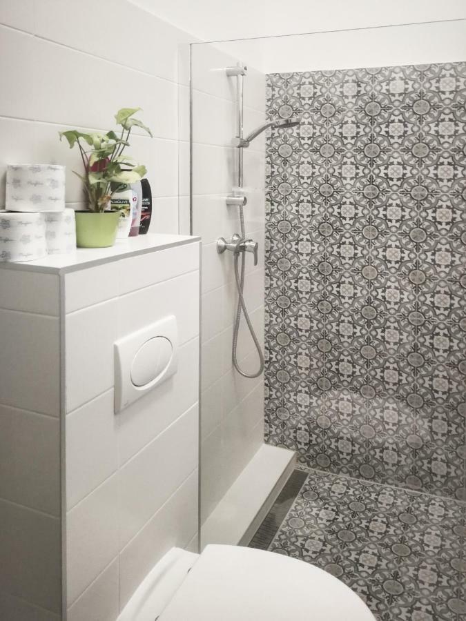 דברצן M37 Apartman מראה חיצוני תמונה