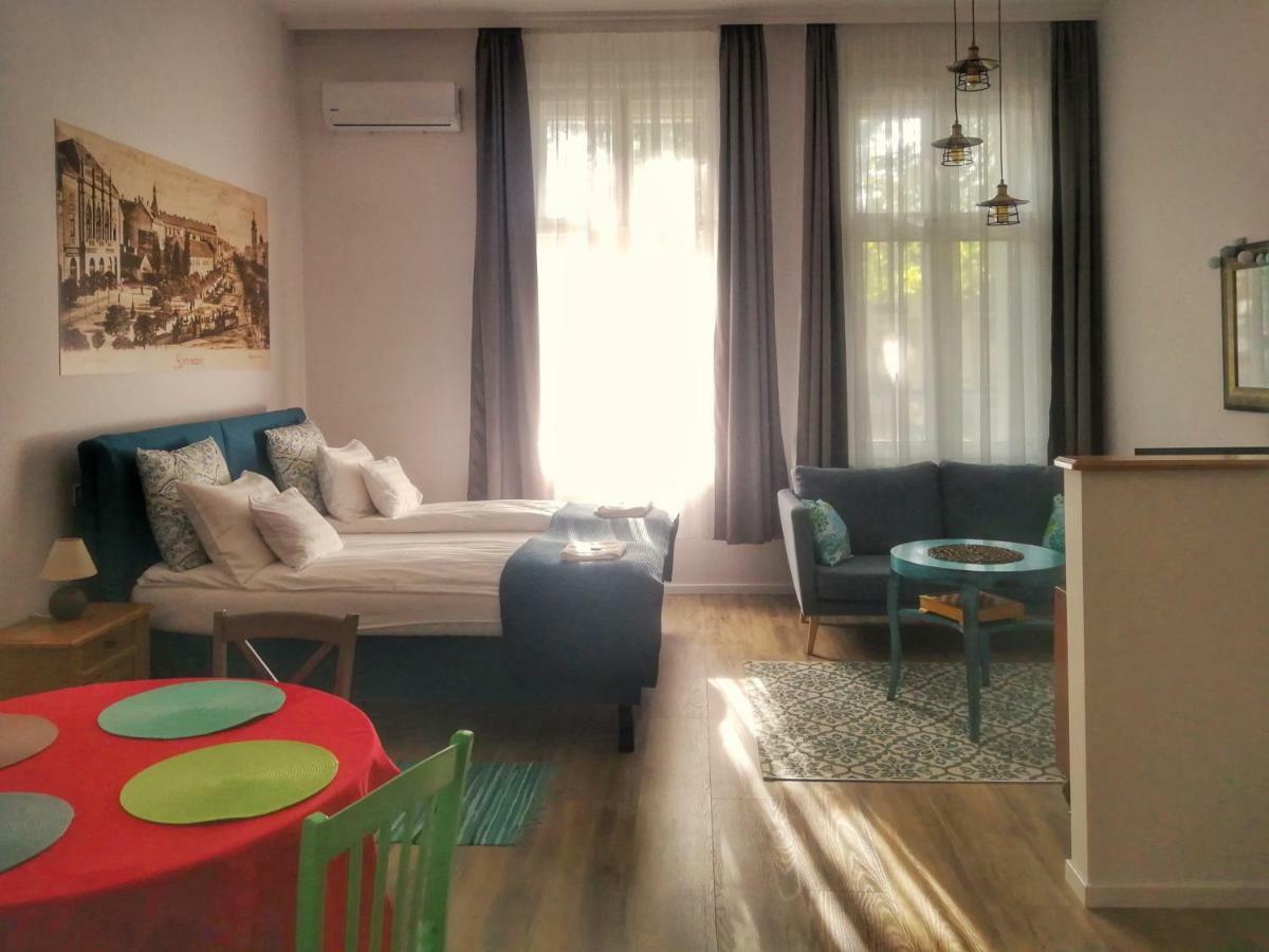דברצן M37 Apartman מראה חיצוני תמונה